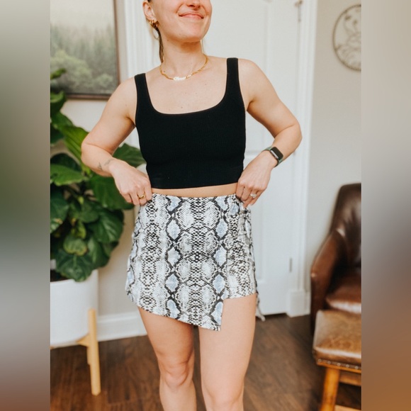 Snake Skin Wrap Shorts - Picture 1 of 3